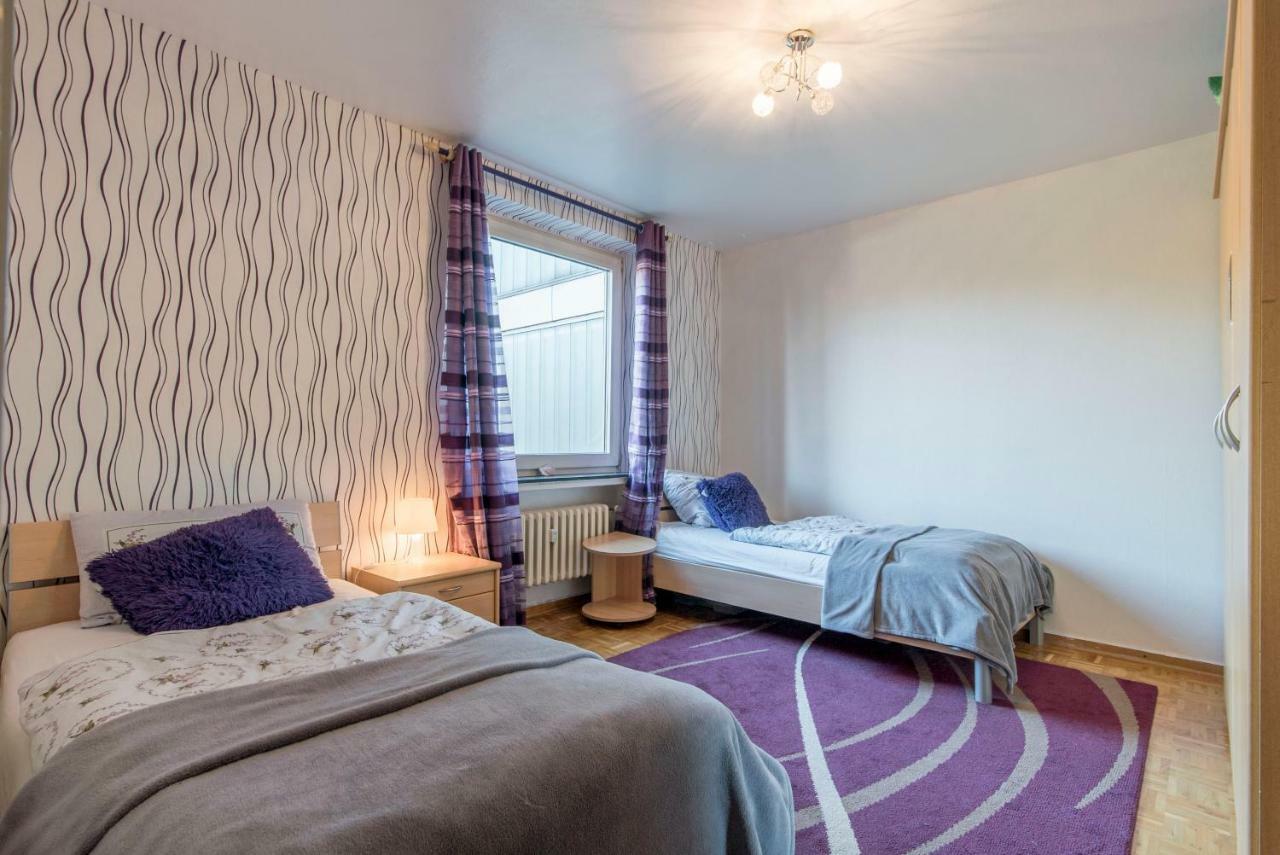 Private Rooms Near Exhibition Center Hannover Exterior foto